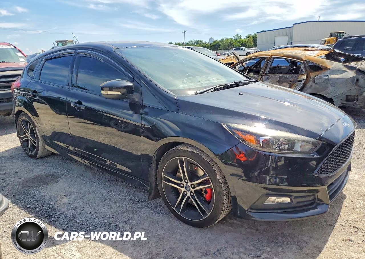 2017 Ford Focus St VIN:1FADP3L96HL259942 - 4
