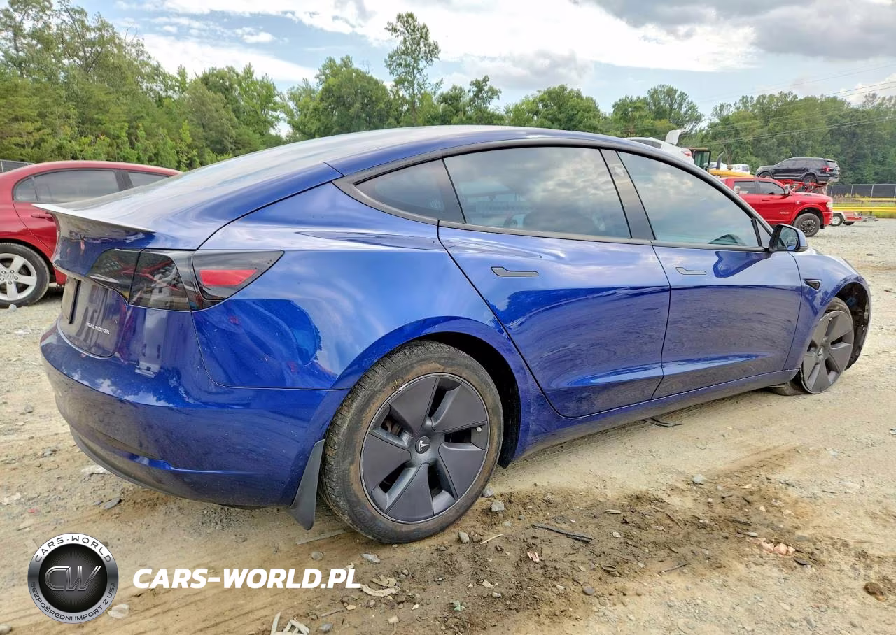 2023 Tesla Model 3 VIN:5YJ3E1EB9PF635356 - 3