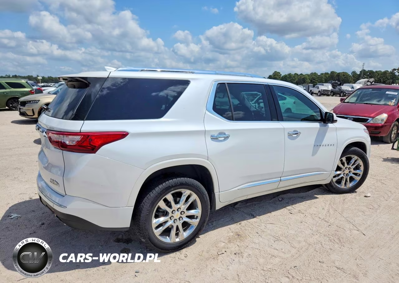 2019 Chevrolet Traverse High Country VIN:1GNEVJKW1KJ110610 - 3