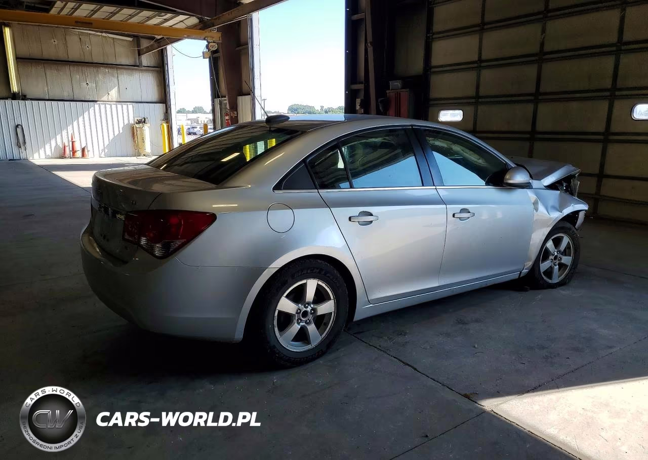 2015 Chevrolet Cruze Lt VIN:1G1PC5SB0F7209135 - 3