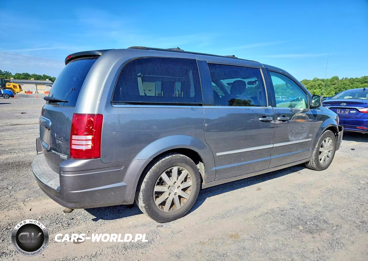 2009 Chrysler Town & Country Touring VIN:2A8HR54149R639759 - 3