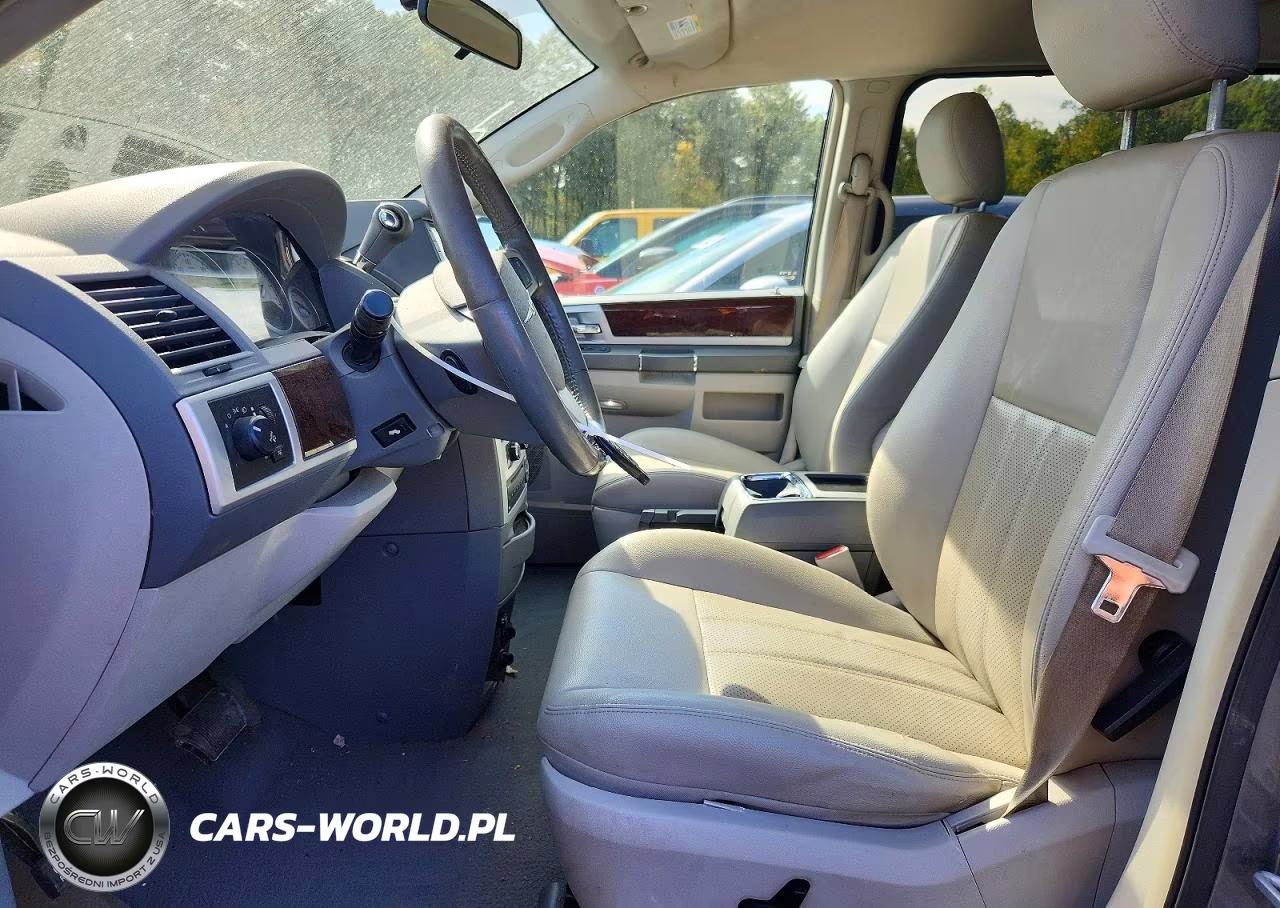 2009 Chrysler Town & Country Touring VIN:2A8HR54149R639759 - 7