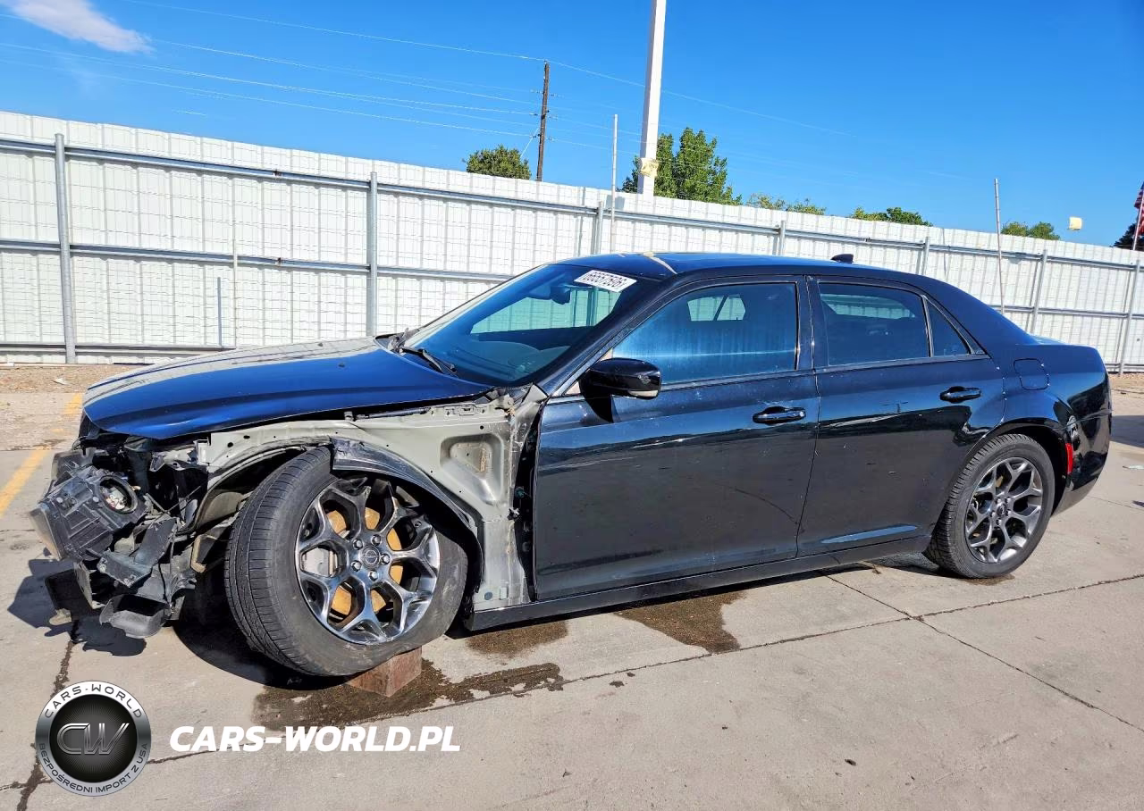 2015 Chrysler 300 S VIN:2C3CCAGG3FH831448 - 1