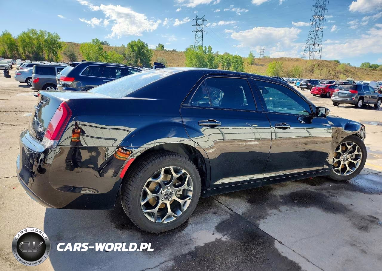 2015 Chrysler 300 S VIN:2C3CCAGG3FH831448 - 3