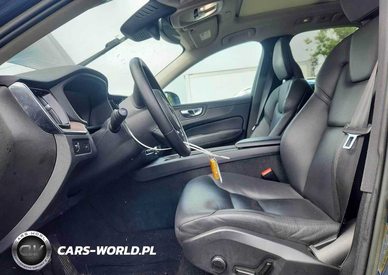 2022 Volvo Xc60 B5 Momentum VIN:YV4L12RK1N1080059 - 7