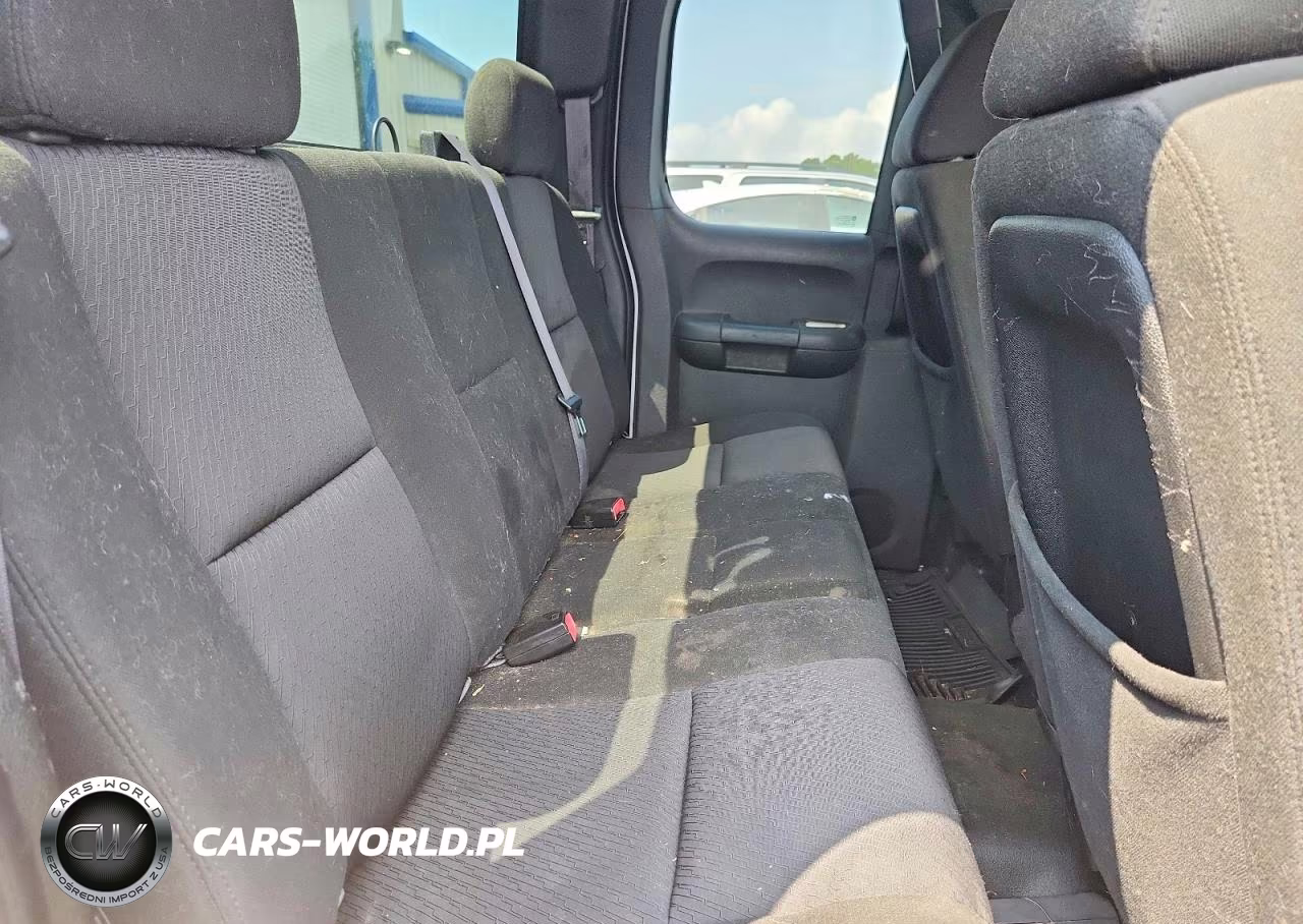 2011 Chevrolet Silverado C1500 Ls VIN:1GCRCREA9BZ334739 - 10