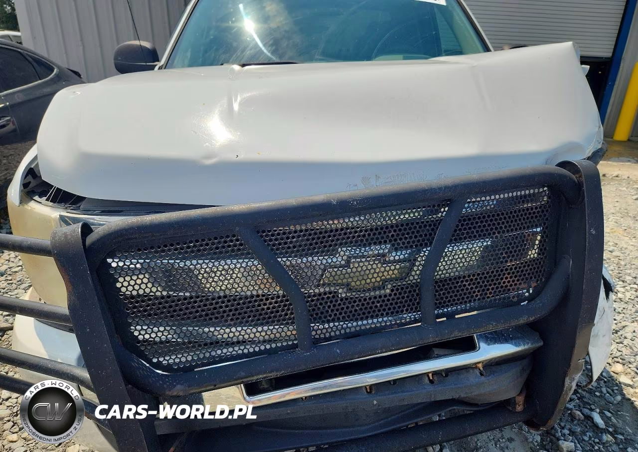 2011 Chevrolet Silverado C1500 Ls VIN:1GCRCREA9BZ334739 - 11