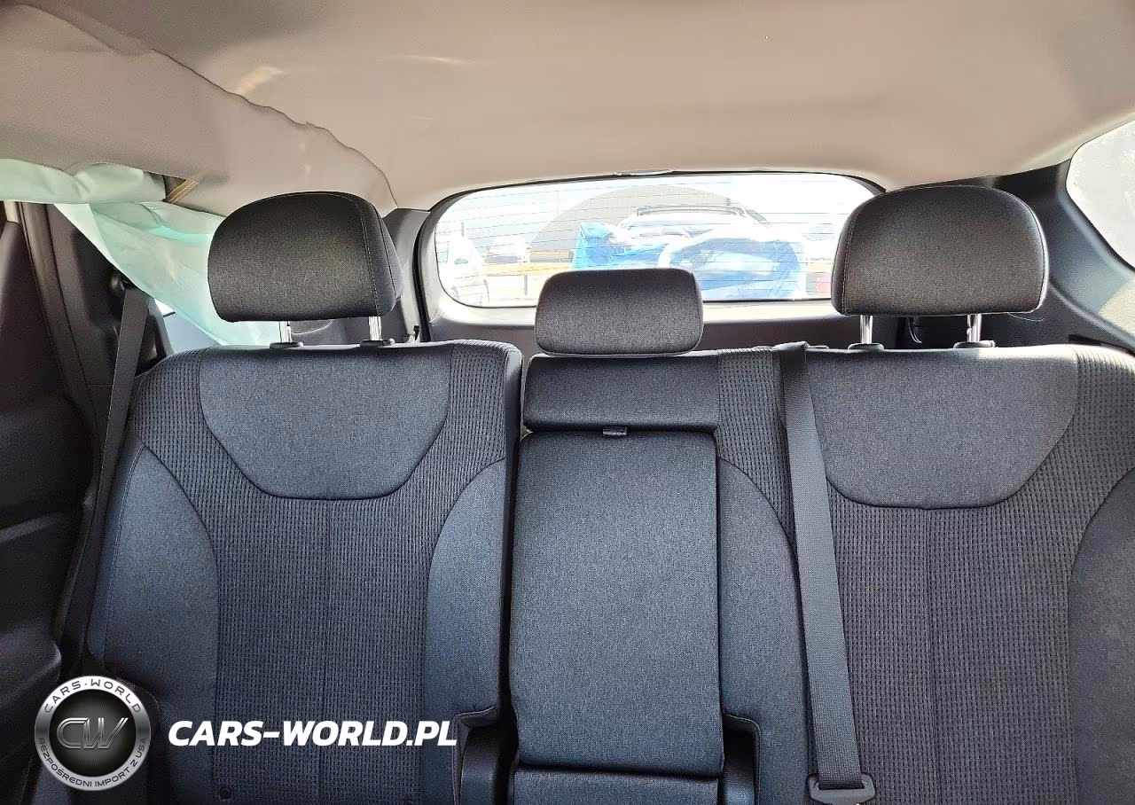 2019 Hyundai Santa Fe Se VIN:5NMS23AD4KH043801 - 10