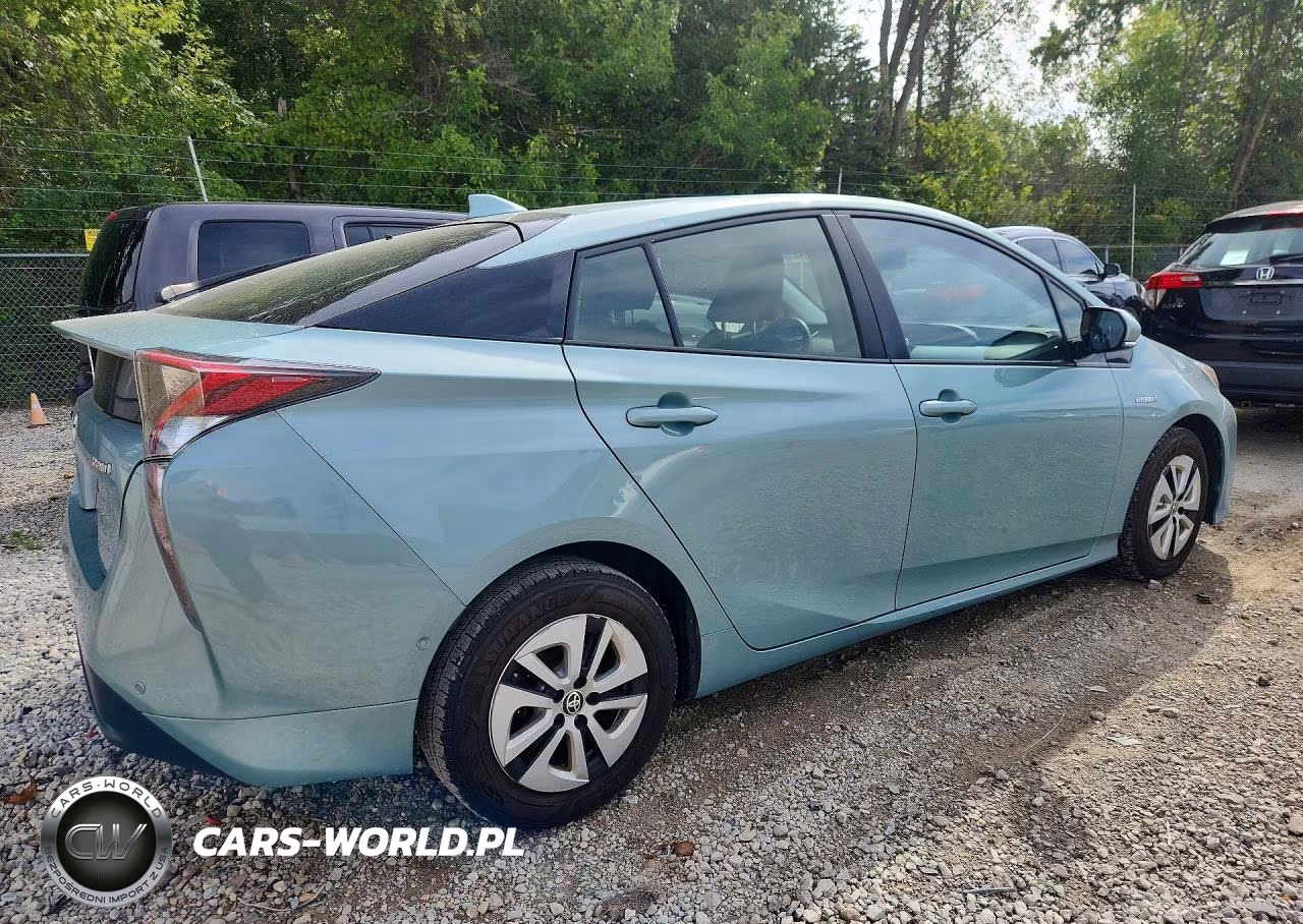 2017 Toyota Prius Four VIN:JTDKARFU1H3052140 - 3