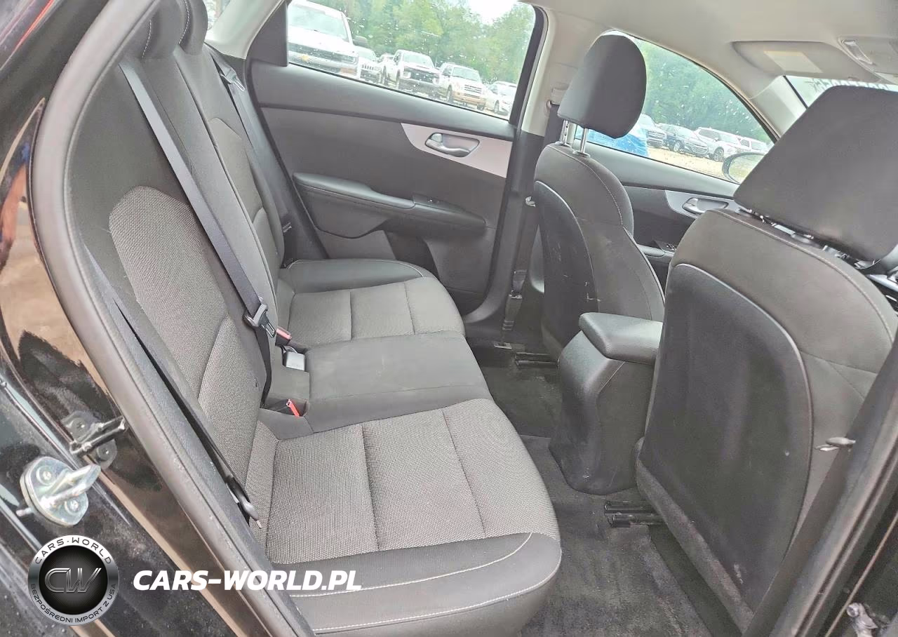 2024 Kia Forte Lxs VIN:3KPF24AD9RE764608 - 10