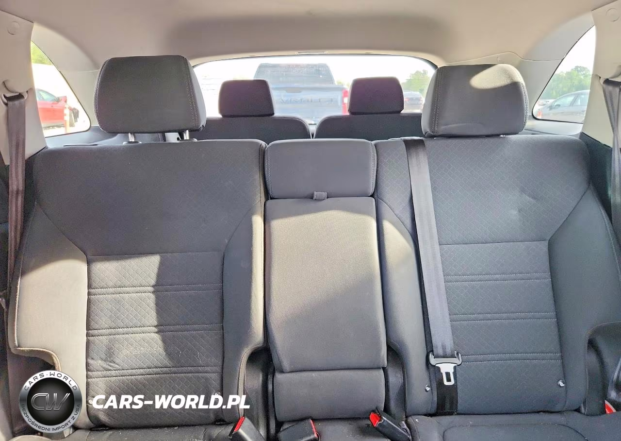 2020 Kia Sorento S VIN:5XYPGDA52LG619984 - 10