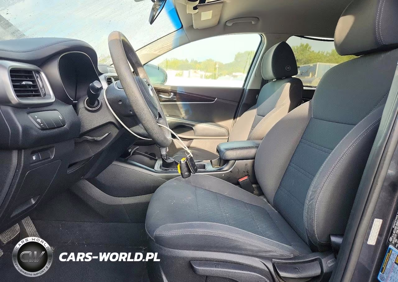 2020 Kia Sorento S VIN:5XYPGDA52LG619984 - 7