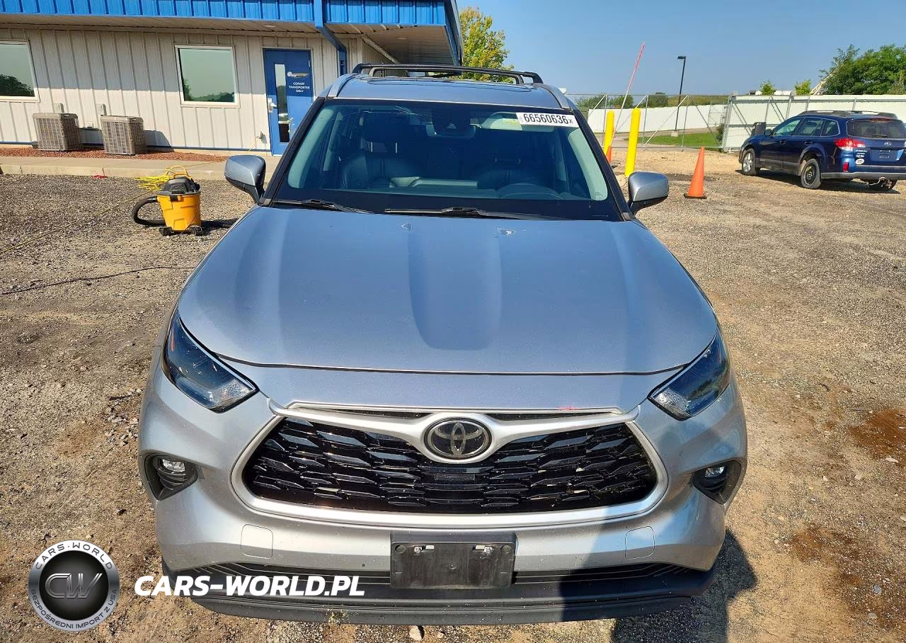 2022 Toyota Highlander Xle VIN:5TDGZRBH1NS561131 - 5