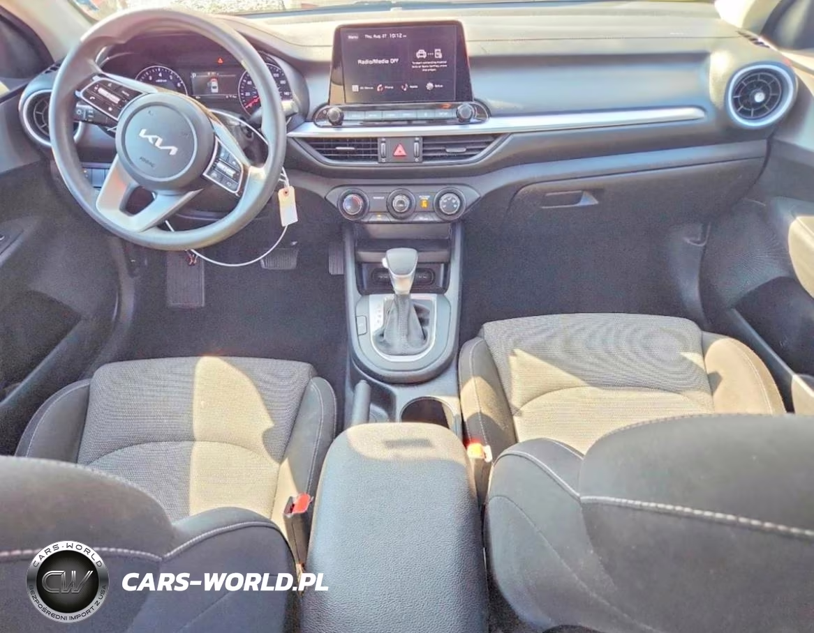2023 Kia Forte Lxs VIN:3KPF24AD0PE623634 - 8