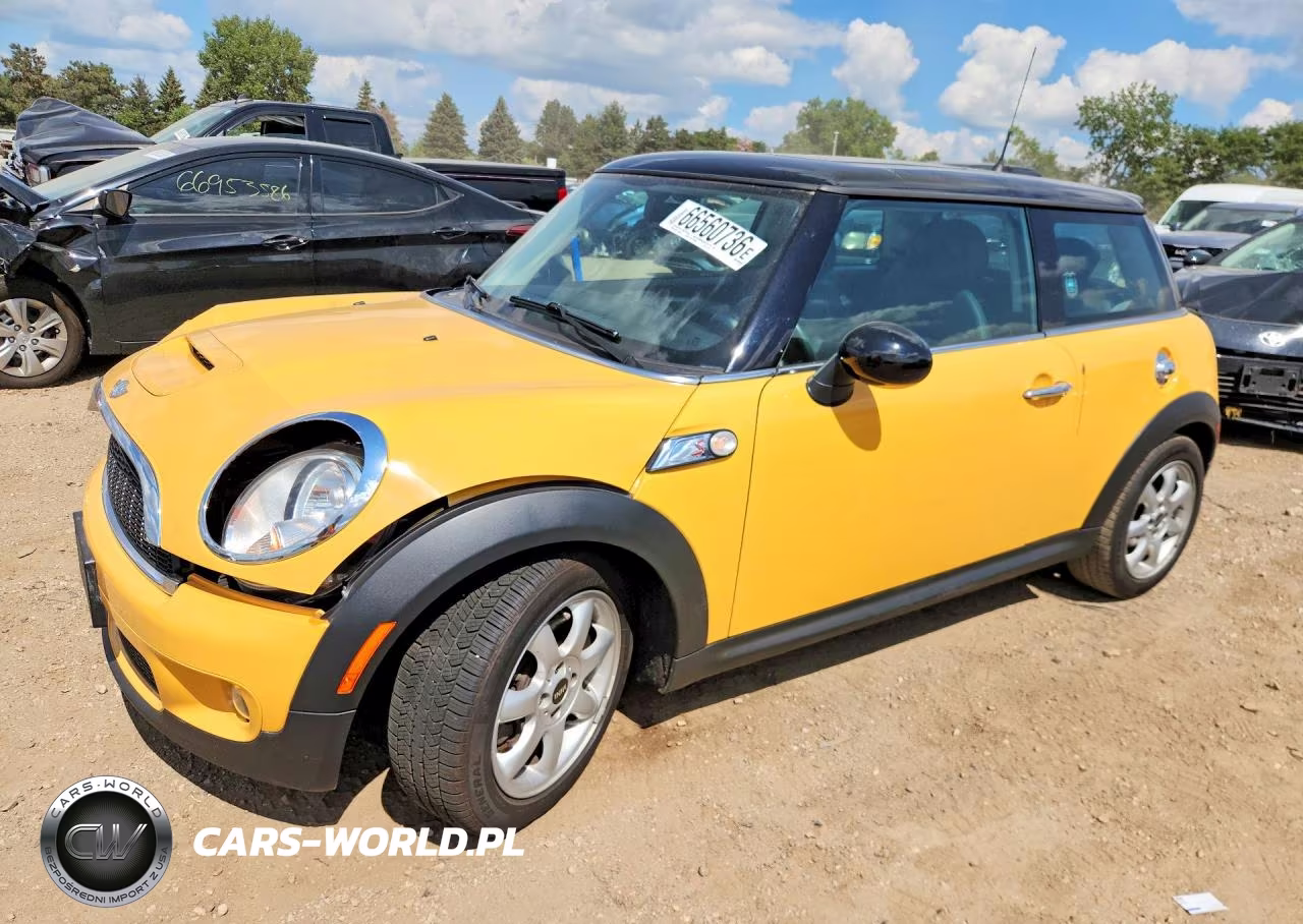 2007 Mini Cooper S VIN:WMWMF73547TL87111 - 1