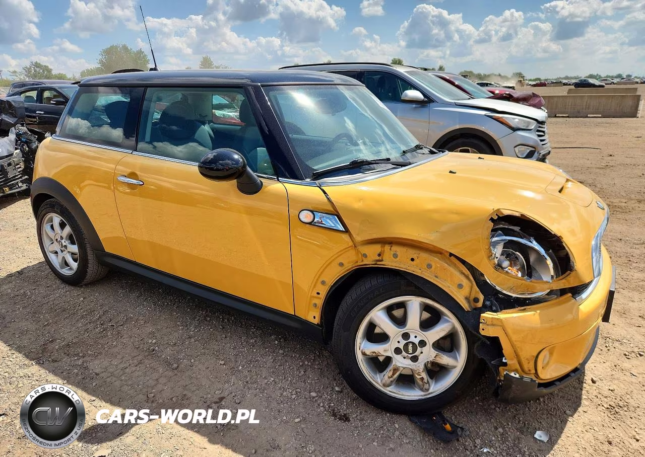 2007 Mini Cooper S VIN:WMWMF73547TL87111 - 4