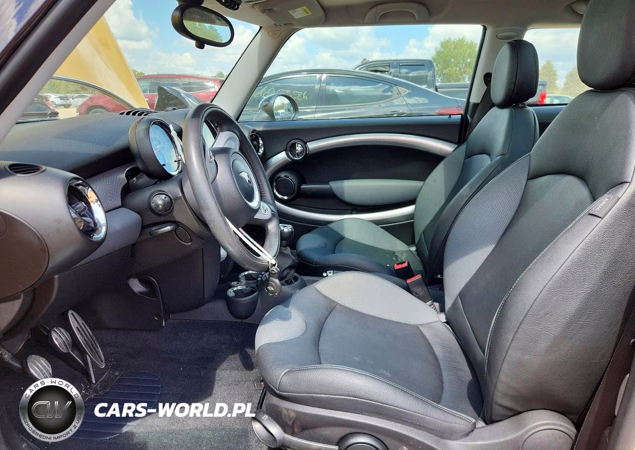 2007 Mini Cooper S VIN:WMWMF73547TL87111 - 7