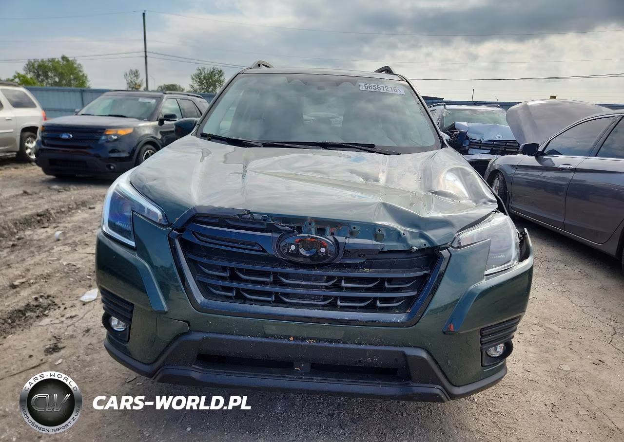2024 Subaru Forester Premium VIN:JF2SKADC8RH516894 - 5