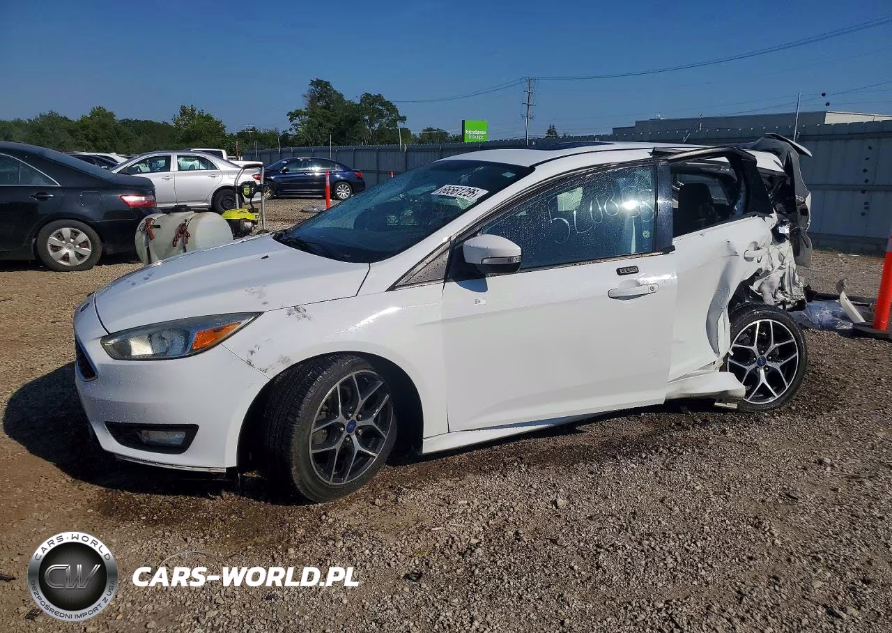 2016 Ford Focus Se VIN:1FADP3K20GL368528 - 1
