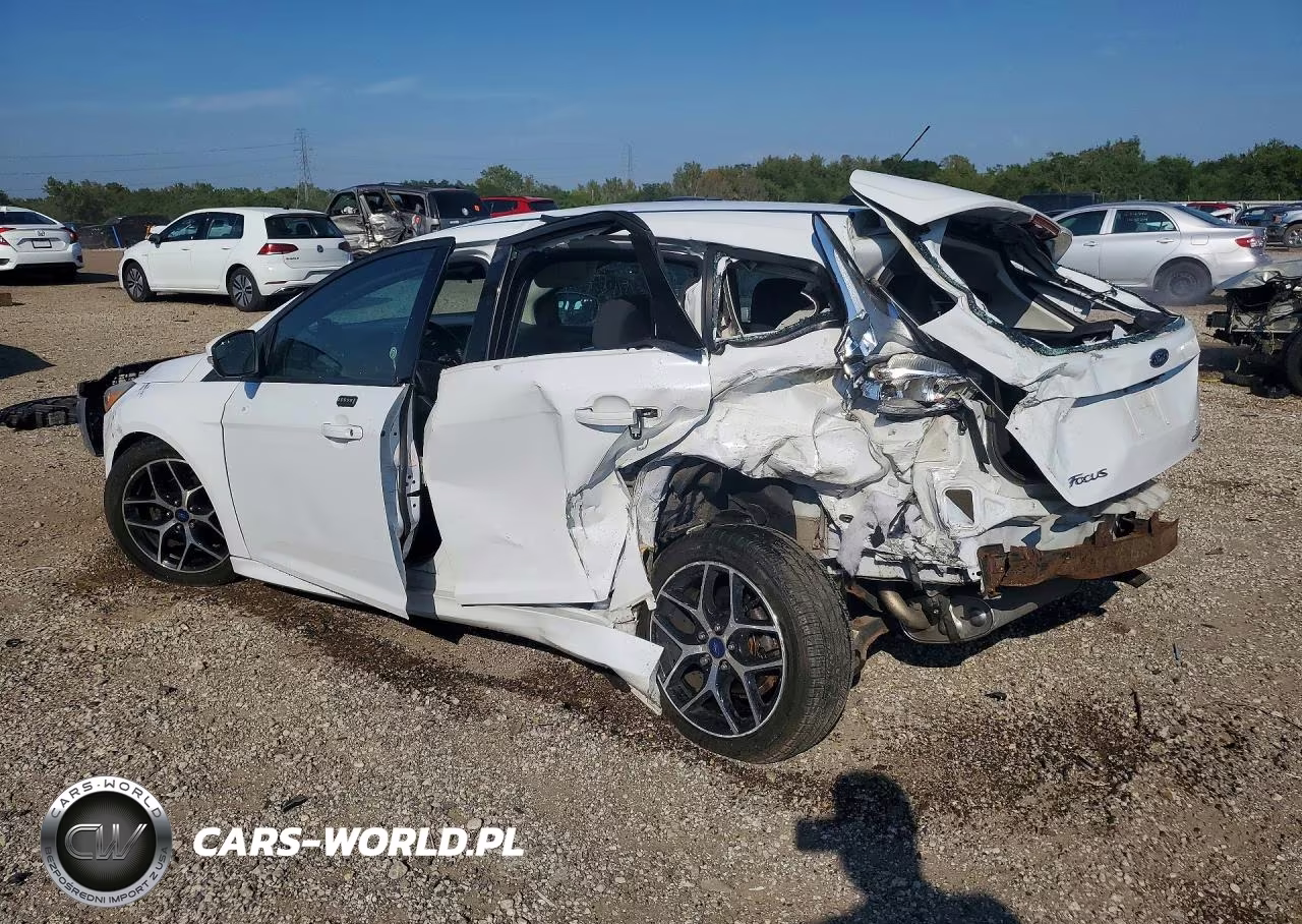 2016 Ford Focus Se VIN:1FADP3K20GL368528 - 2