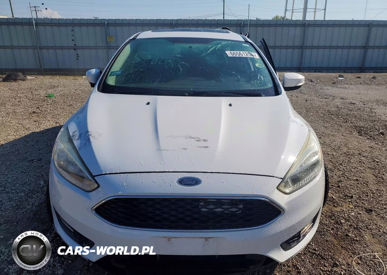 2016 Ford Focus Se VIN:1FADP3K20GL368528 - 5