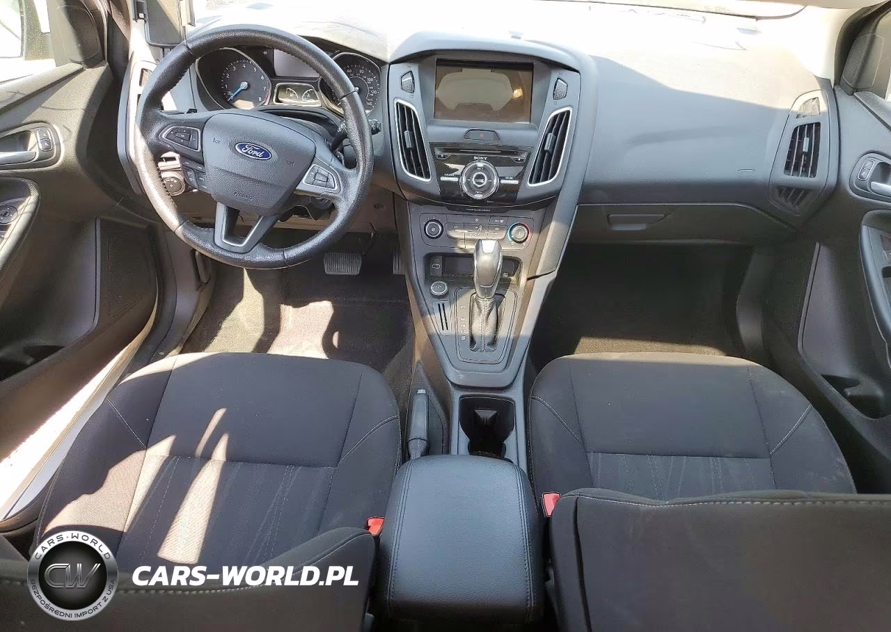2016 Ford Focus Se VIN:1FADP3K20GL368528 - 8
