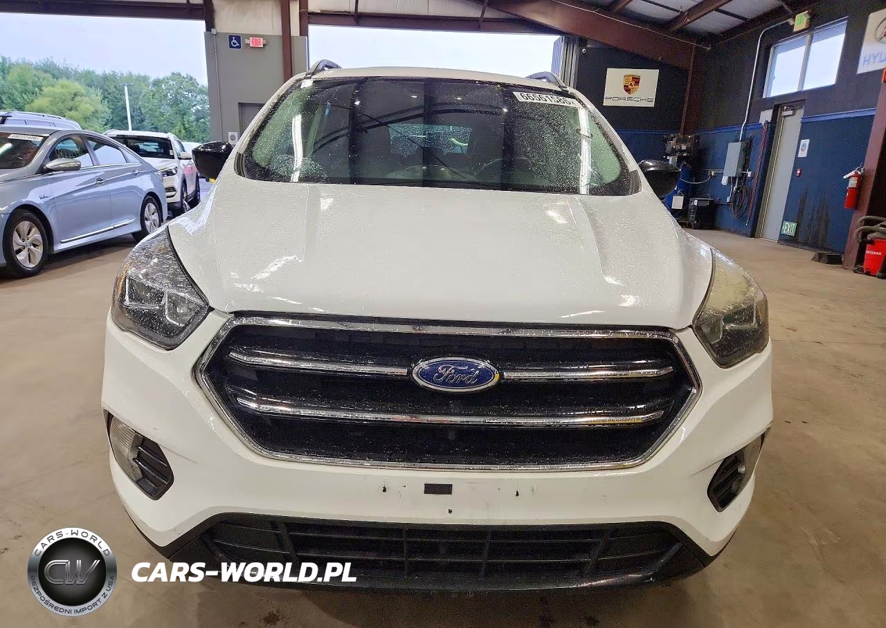 2017 Ford Escape Se VIN:1FMCU9G99HUD98979 - 5