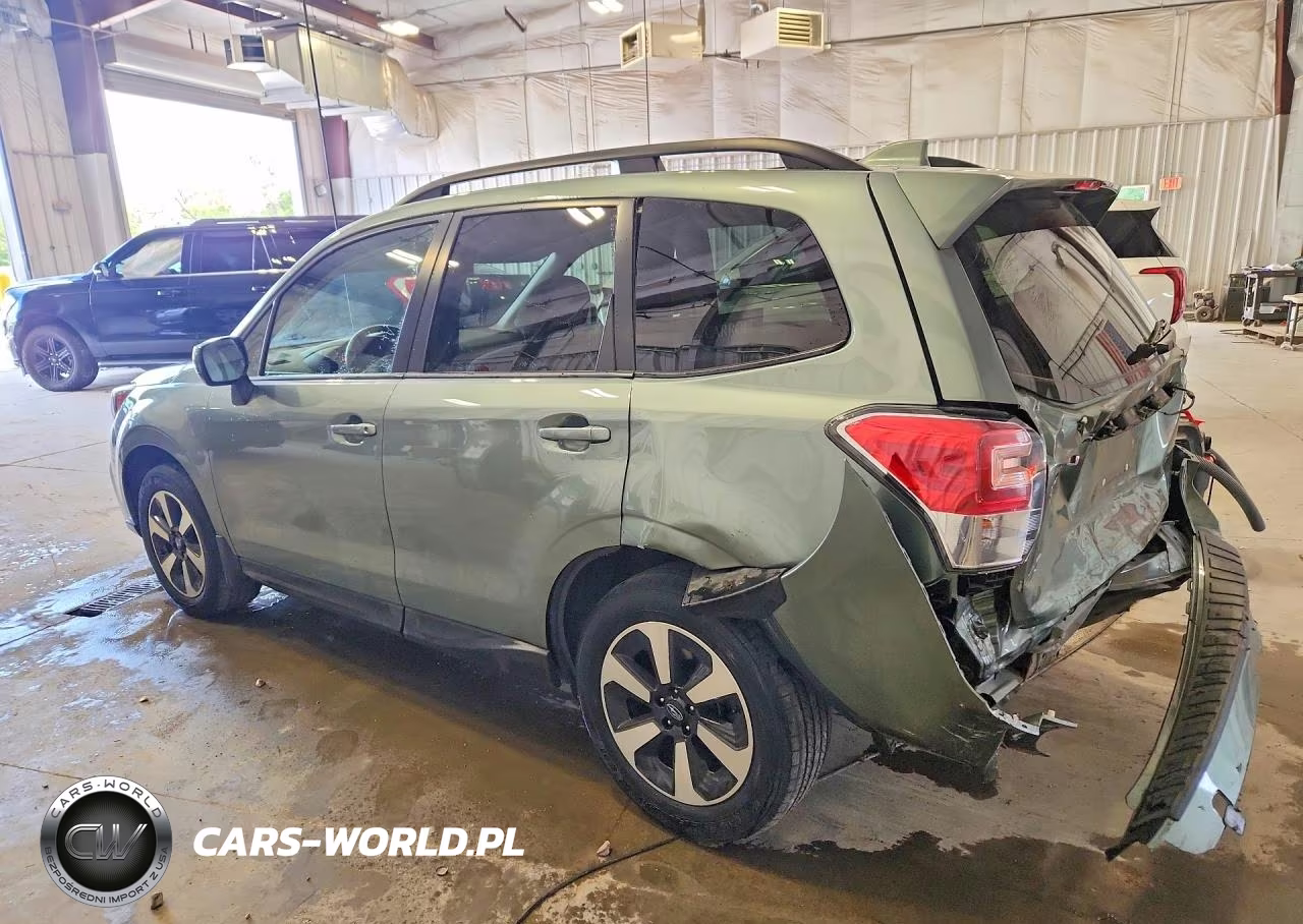 2017 Subaru Forester 2.5I Premium VIN:JF2SJAEC4HH569110 - 2