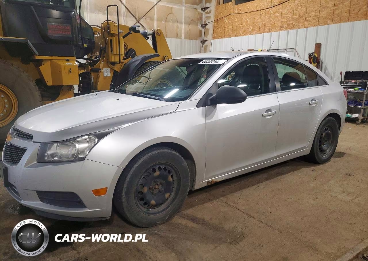 2012 Chevrolet Cruze Ls – zdjęcie 1 z 12