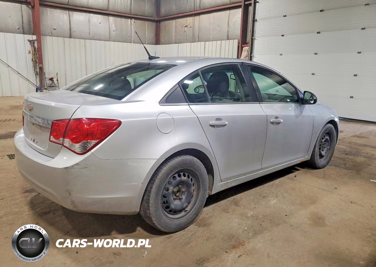 2012 Chevrolet Cruze Ls VIN:1G1PD5SH2C7317639 - 3