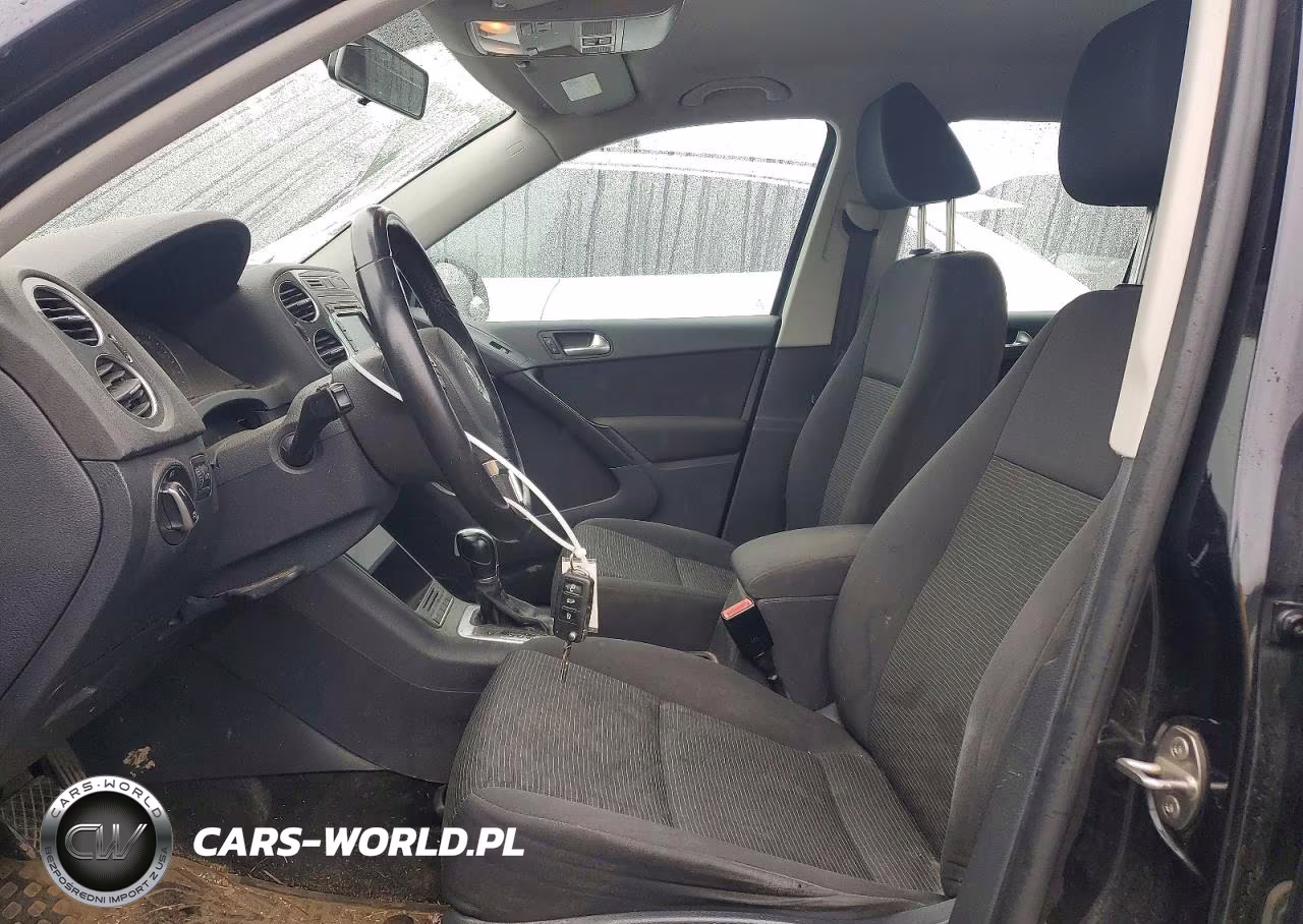 2015 Volkswagen Tiguan S VIN:WVGBV7AXXFW579210 - 7