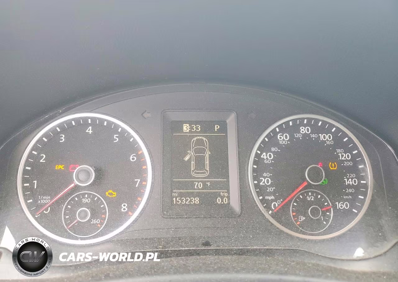 2015 Volkswagen Tiguan S VIN:WVGBV7AXXFW579210 - 9