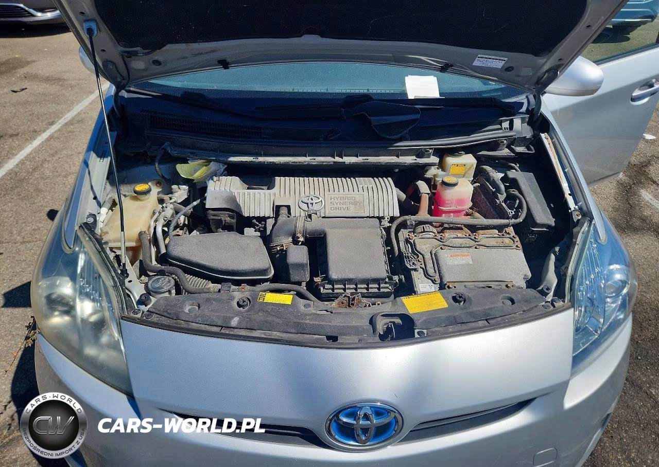 2011 Toyota Prius Two VIN:JTDKN3DU2B1370226 - 11