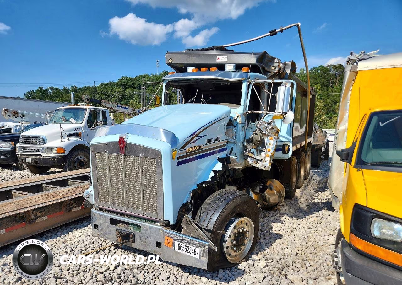 2020 Kenworth T800 Dump Truck