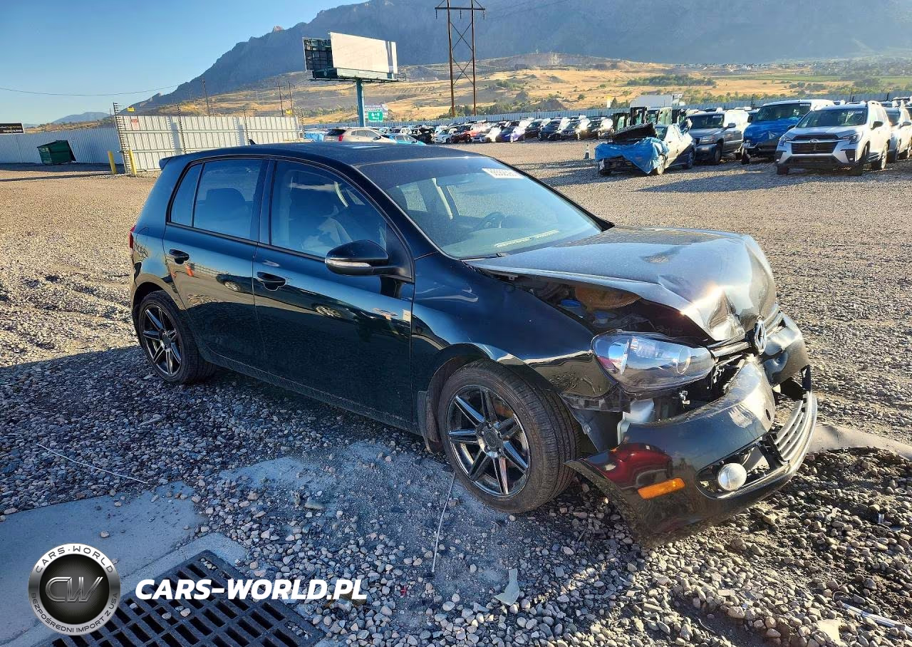 2013 Volkswagen Golf VIN:WVWDM7AJ2DW064419 - 4