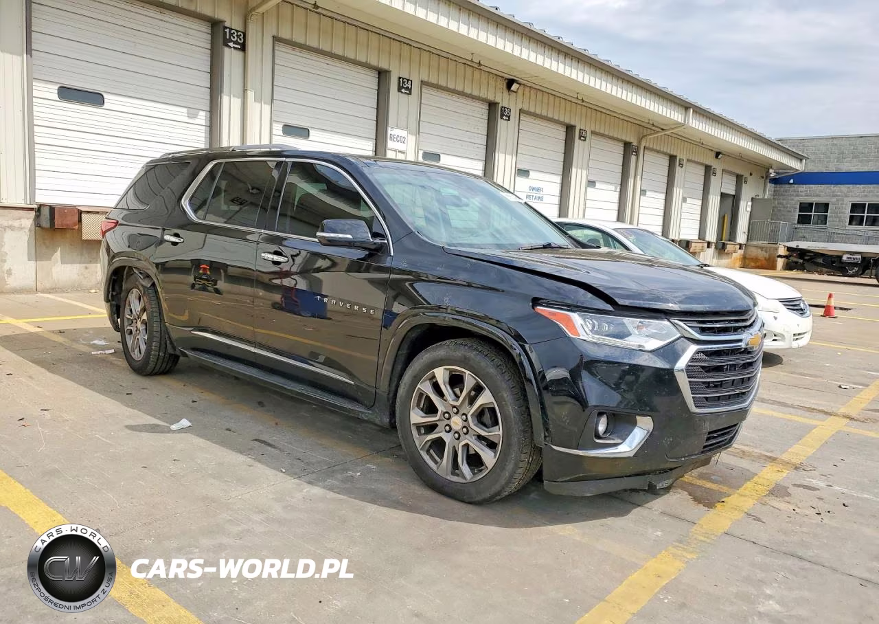 2018 Chevrolet Traverse Premier VIN:1GNEVJKW3JJ236062 - 4