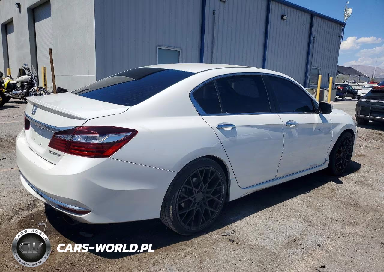 2016 Honda Accord Sport VIN:1HGCR2F5XGA101991 - 3