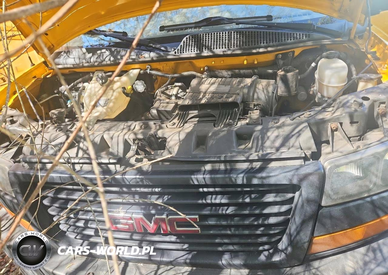 2018 GMC Savana Cutaway G3500 VIN:7GZ37TCG0JN901878 - 12