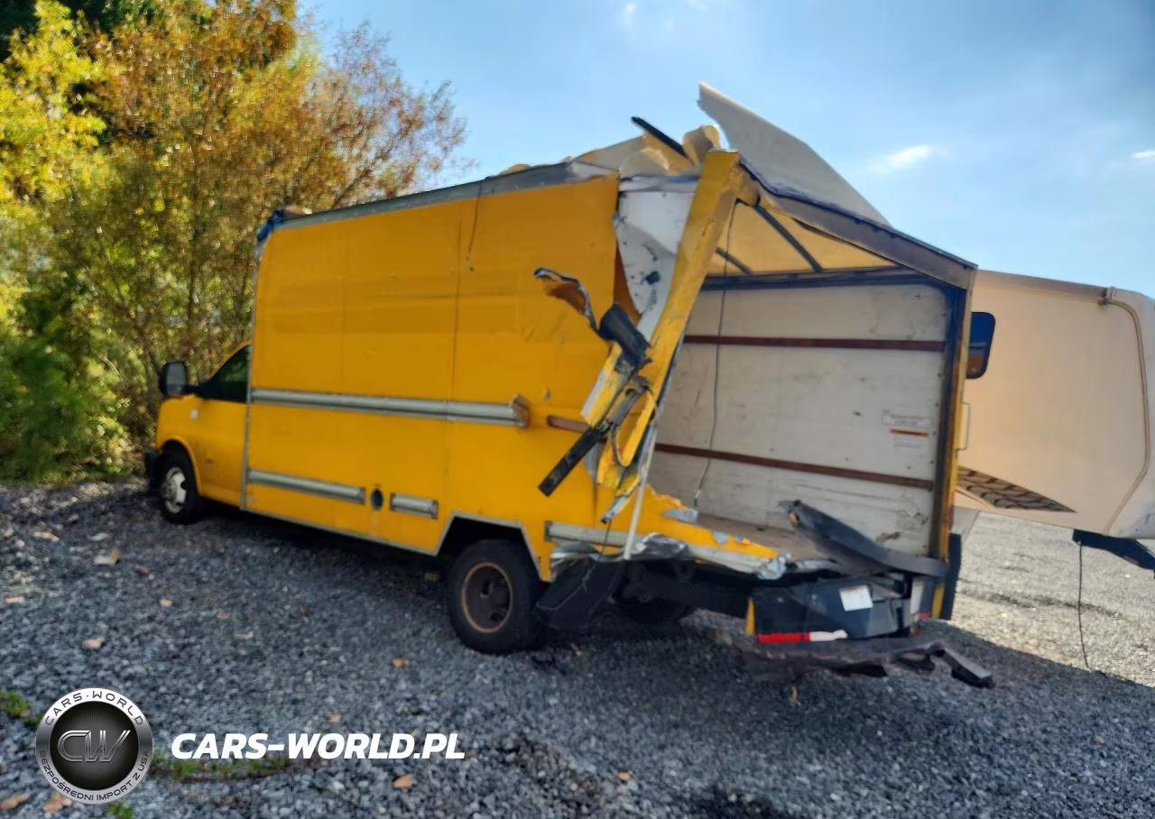 2018 GMC Savana Cutaway G3500 VIN:7GZ37TCG0JN901878 - 2