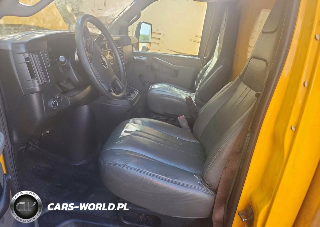 2018 GMC Savana Cutaway G3500 VIN:7GZ37TCG0JN901878 - 7