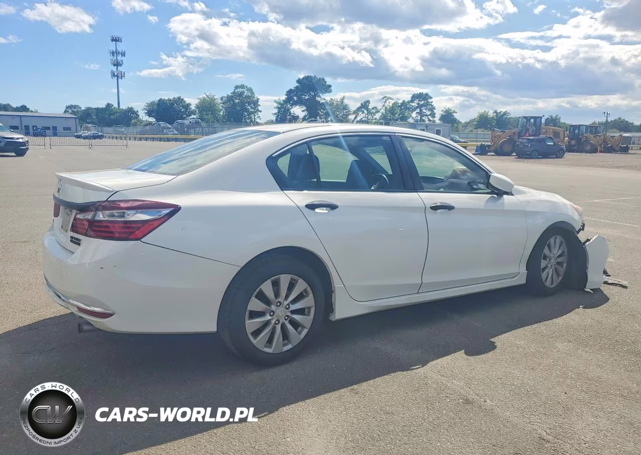 2017 Honda Accord Sport Special Edition VIN:1HGCR2F12HA271017 - 3