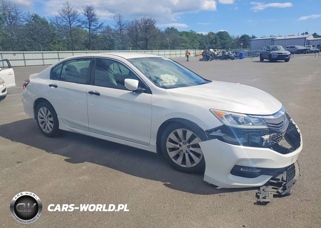 2017 Honda Accord Sport Special Edition VIN:1HGCR2F12HA271017 - 4
