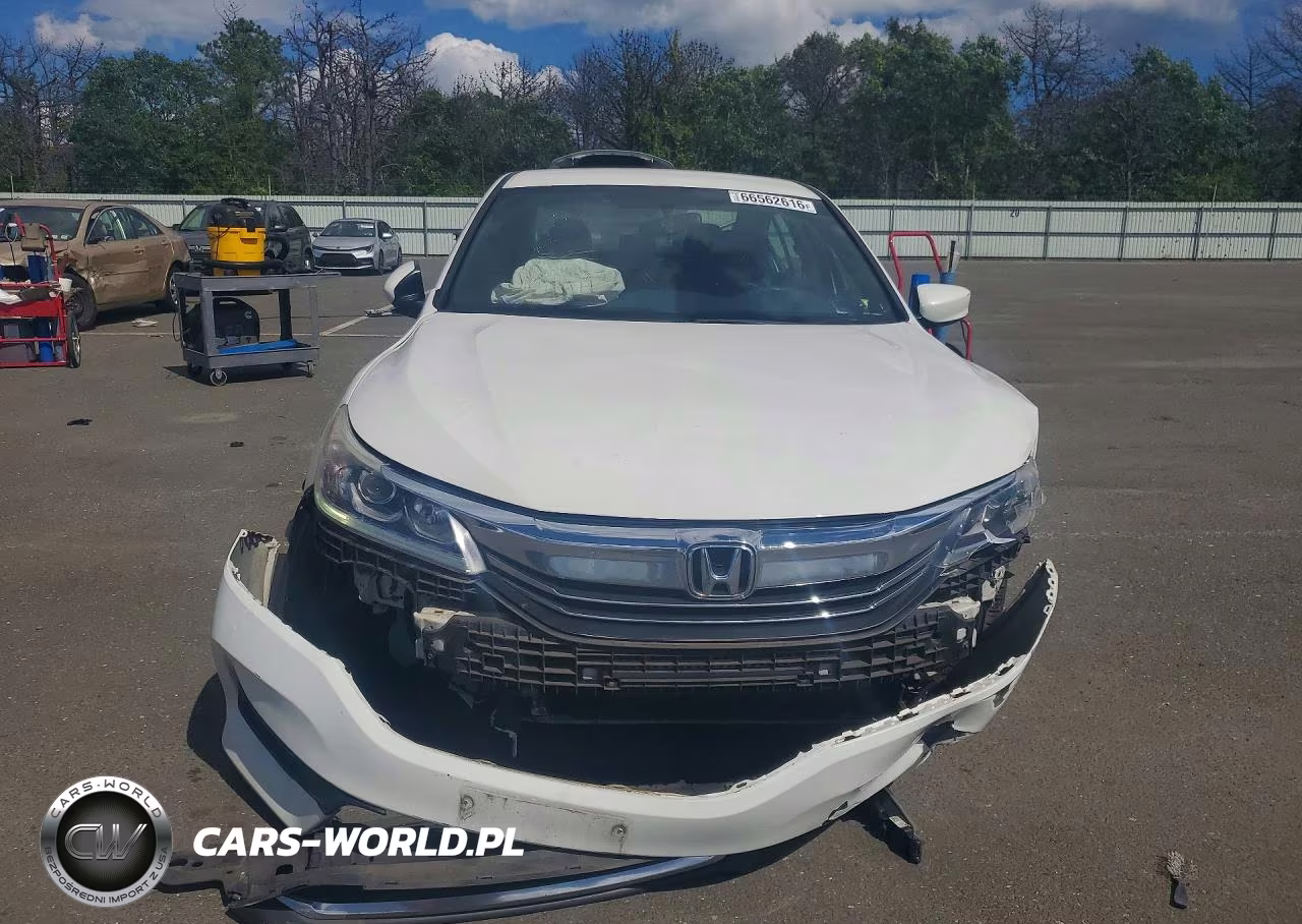 2017 Honda Accord Sport Special Edition VIN:1HGCR2F12HA271017 - 5