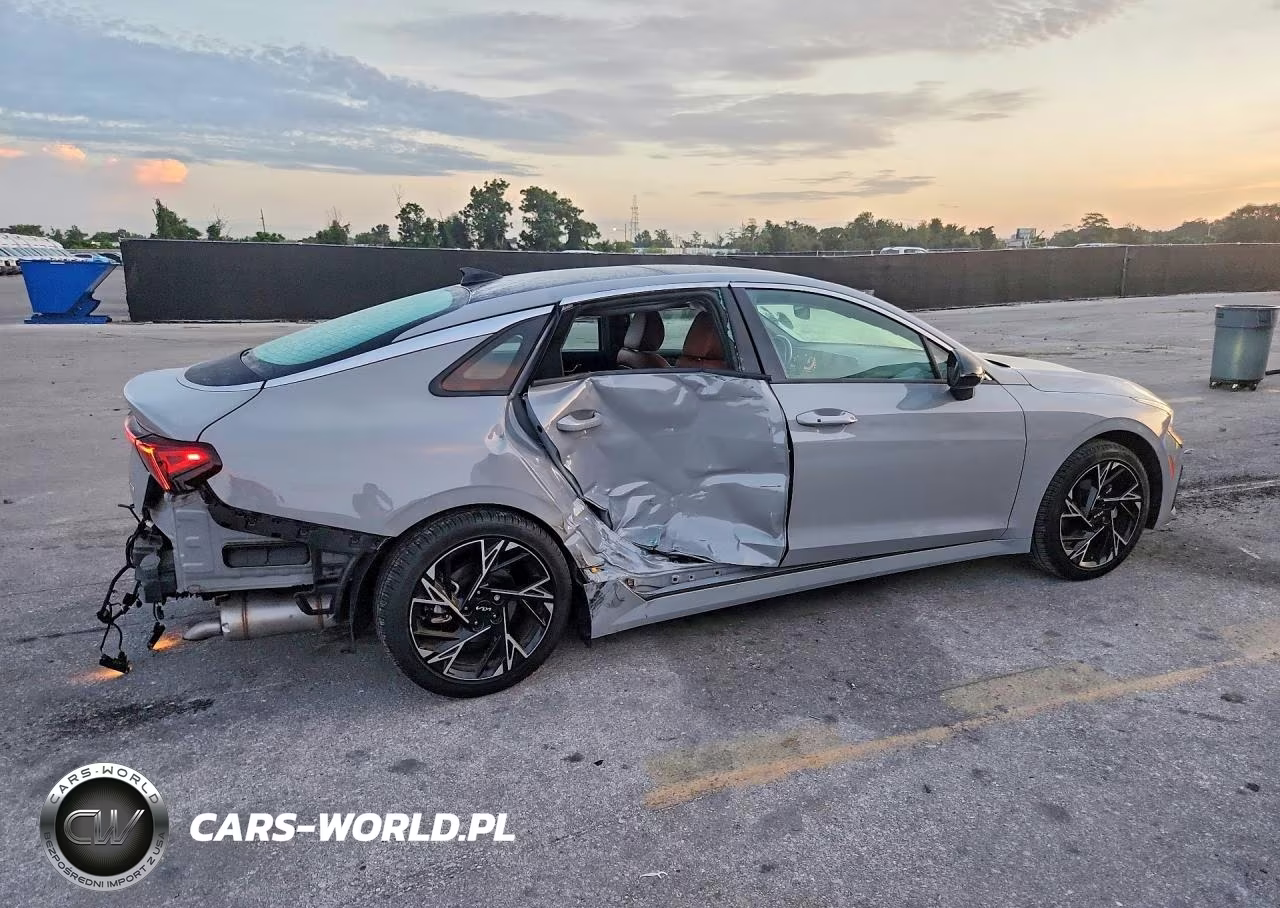 2025 Kia K5 Gt Line VIN:KNAG64J70S5317361 - 3