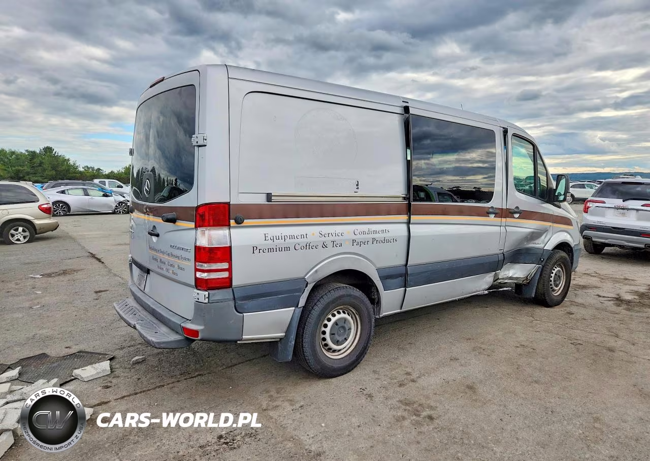 2015 Mercedes-Benz Sprinter 2500 Delivery Van VIN:WD3PE7DC9F5987684 - 3