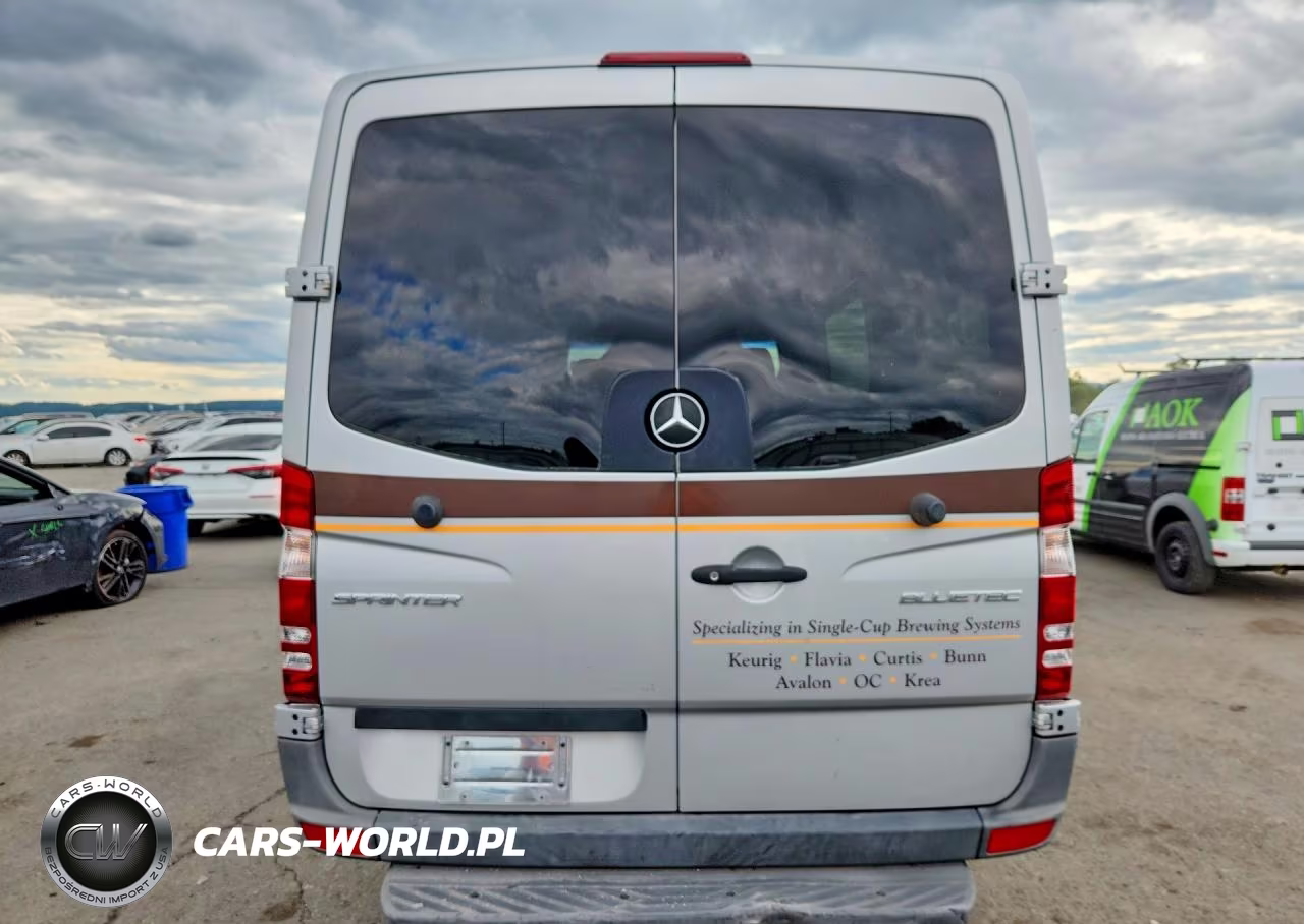 2015 Mercedes-Benz Sprinter 2500 Delivery Van VIN:WD3PE7DC9F5987684 - 6