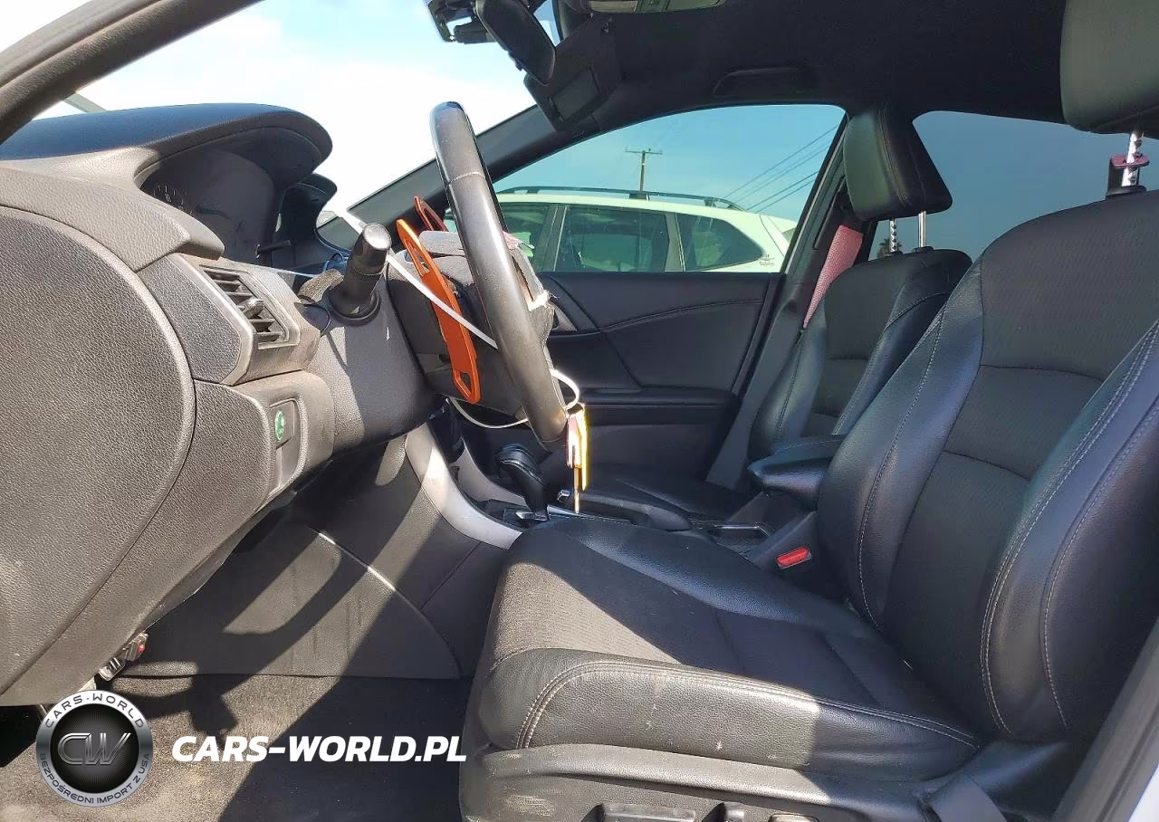 2017 Honda Accord Sport VIN:1HGCR2F64HA013853 - 7
