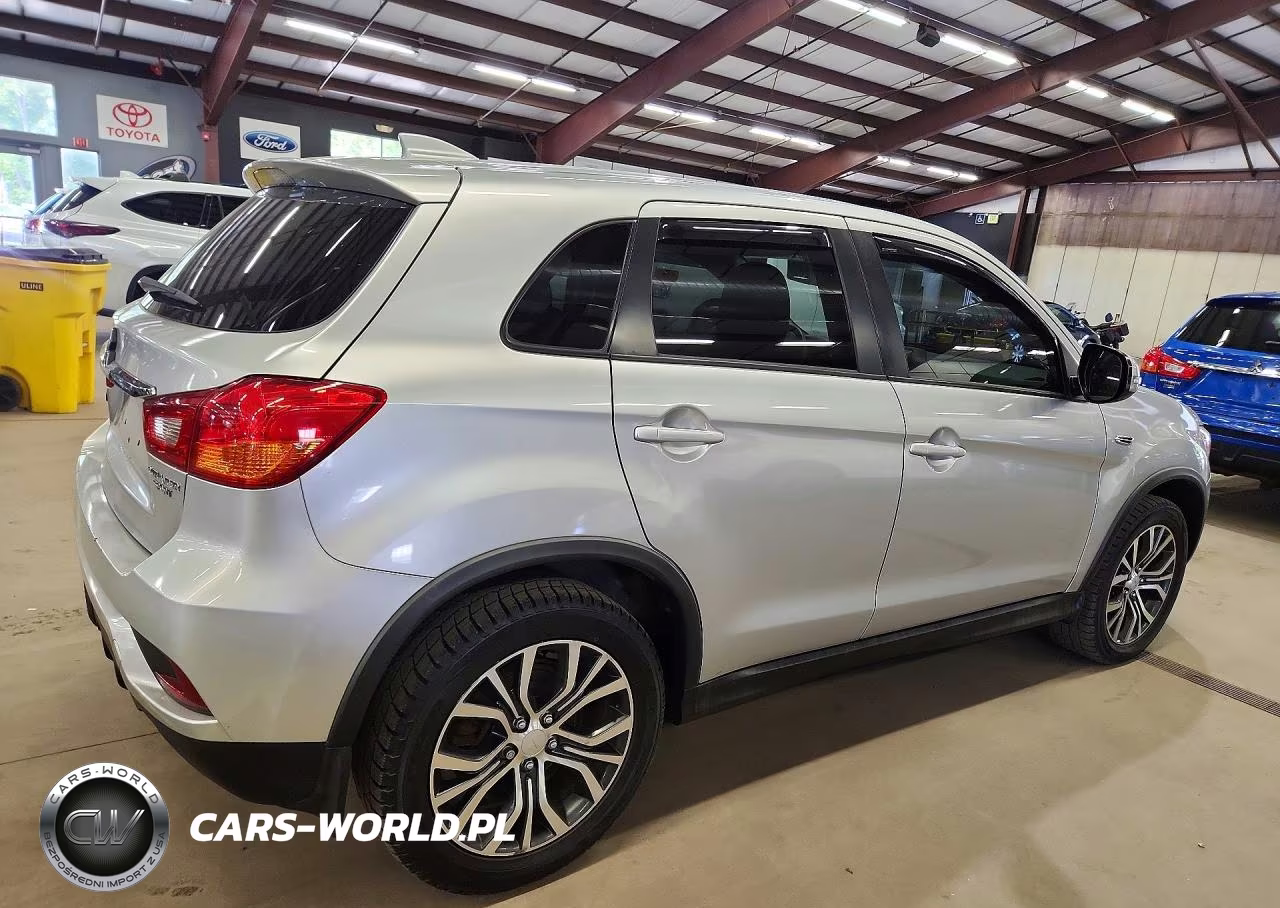 2018 Mitsubishi Outlander Sport Es VIN:JA4AP3AU9JZ001173 - 3
