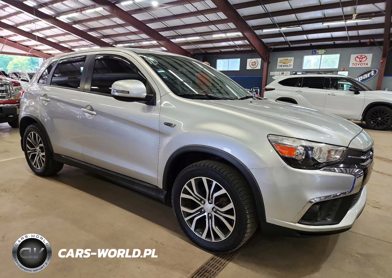 2018 Mitsubishi Outlander Sport Es VIN:JA4AP3AU9JZ001173 - 4