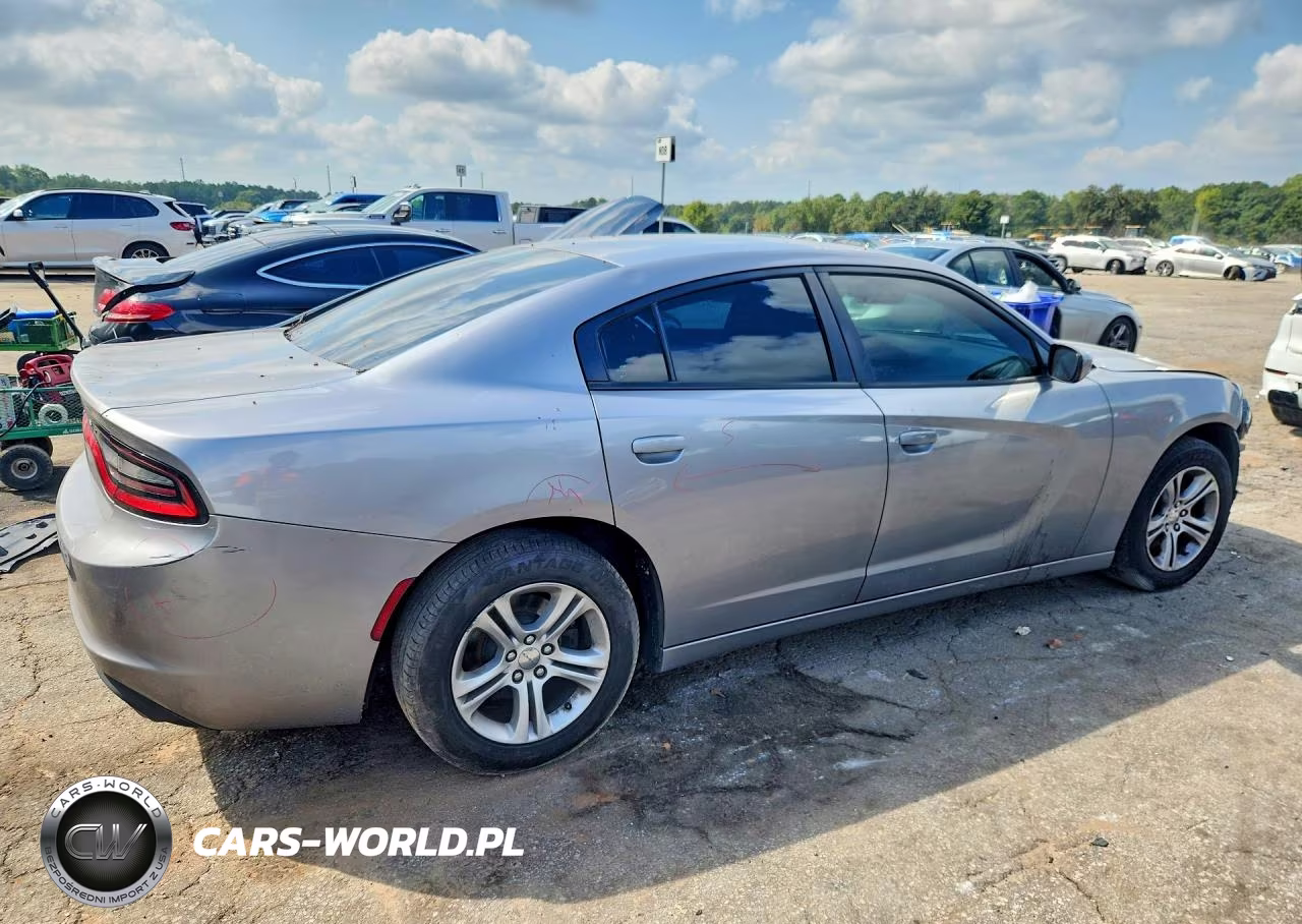 2017 Dodge Charger Se VIN:2C3CDXBG8HH614116 - 3